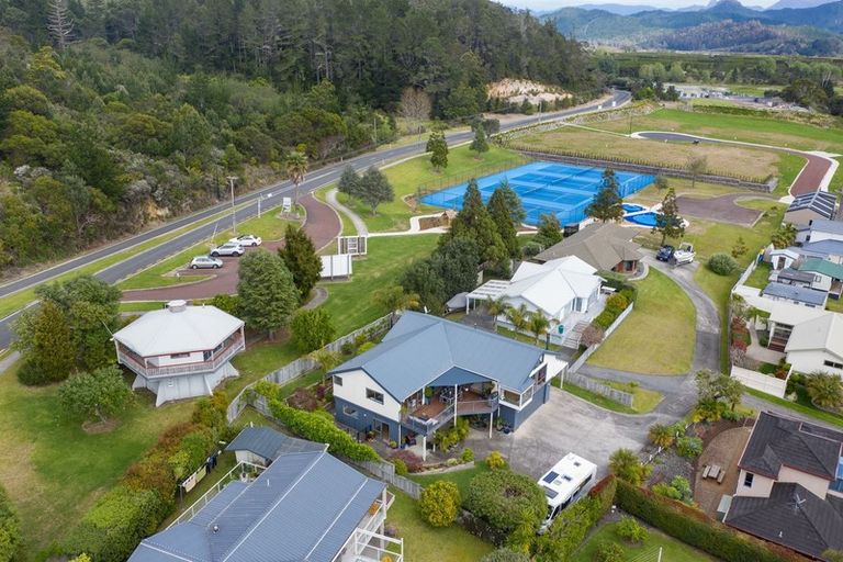 Photo of property in 342 Waterways Parade, Pauanui, Hikuai, 3579