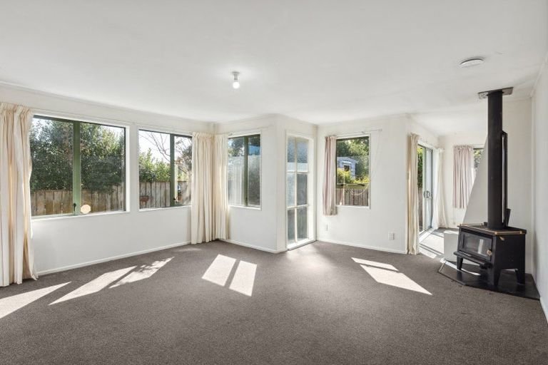 Photo of property in 6 Westridge Court, Paraparaumu, 5032