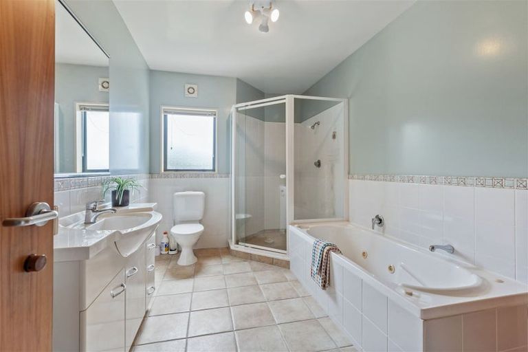 Photo of property in 43 Aotea Terrace, Huntsbury, Christchurch, 8022