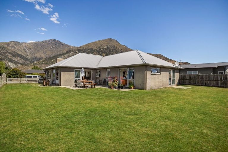 Photo of property in 29 Lochnagar Drive, Lake Hayes, Queenstown, 9304