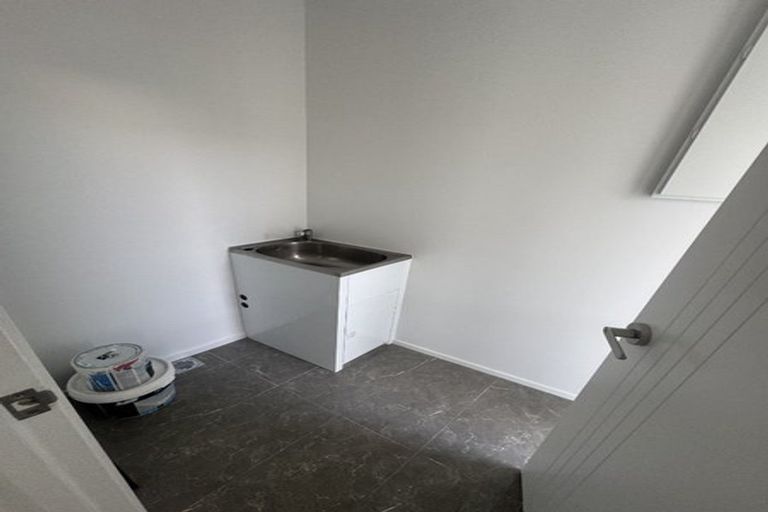 Photo of property in 1/47 Cabourne Drive, Glenview, Hamilton, 3206