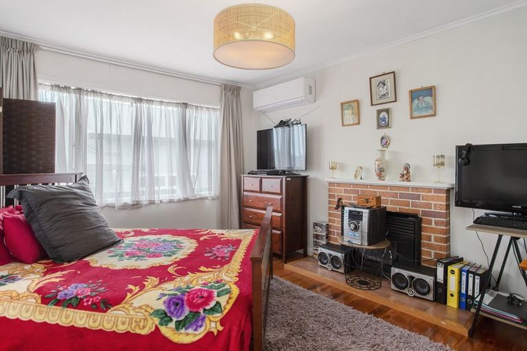 Photo of property in 23 Mcintyre Road, Mangere Bridge, Auckland, 2022