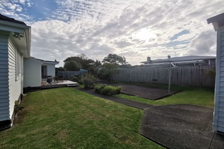 Photo of property in 38 Old Wairoa Road, Papakura, 2110