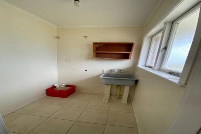 Photo of property in 35 Andrew Road, Howick, Auckland, 2010