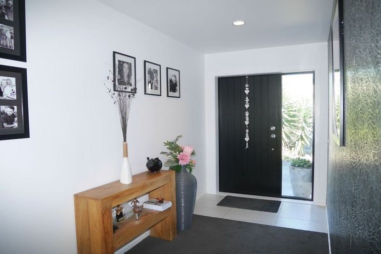 Photo of property in 10 Patterson Lane, Raumati Beach, Paraparaumu, 5032