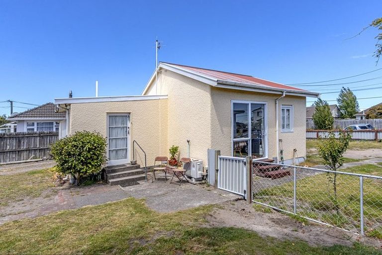 Photo of property in 97 Marriotts Road, North New Brighton, Christchurch, 8083