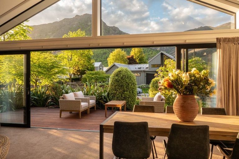 Photo of property in 26 Flynn Lane, Arrowtown, 9302