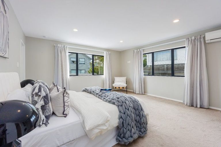 Photo of property in 11 Parkview Drive, Gulf Harbour, Whangaparaoa, 0930