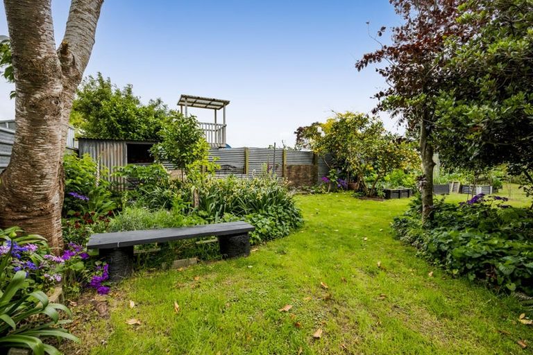 Photo of property in 6 Galt Street, Hawera, 4610