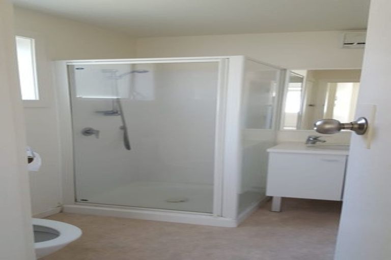 Photo of property in 34 Kilbirnie Crescent, Kilbirnie, Wellington, 6022