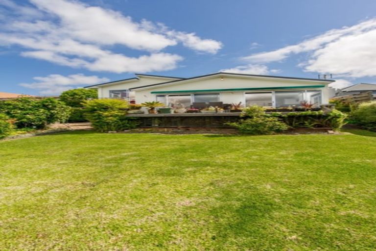 Photo of property in 110 Clovelly Road, Bucklands Beach, Auckland, 2012