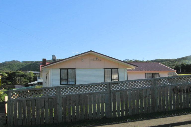 Photo of property in 5b Te Arawi Street, Takapuwahia, Porirua, 5022