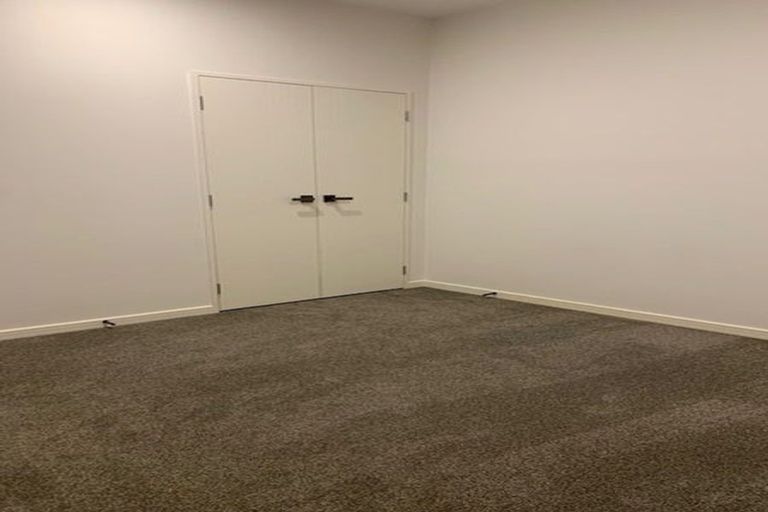 Photo of property in 10 Haku Road, Flat Bush, Auckland, 2019