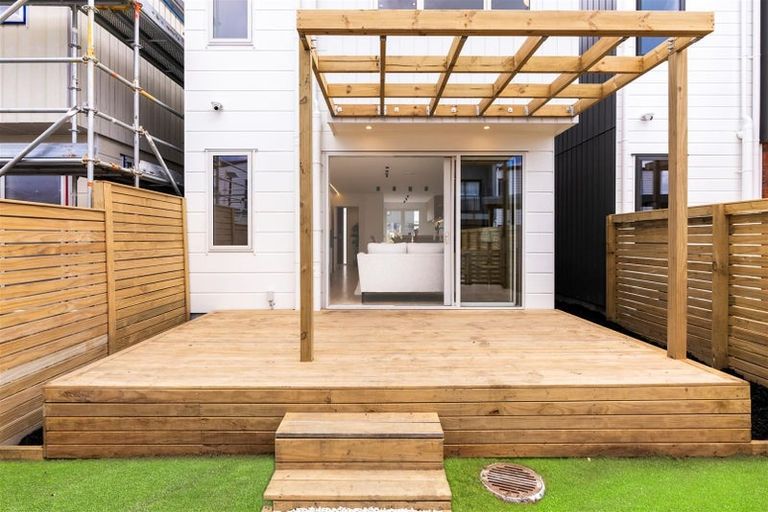 Photo of property in 14 Corporal Street, Papakura, 2110