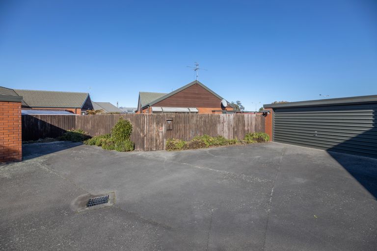 Photo of property in 45 Munro Street, Redwood, Christchurch, 8051