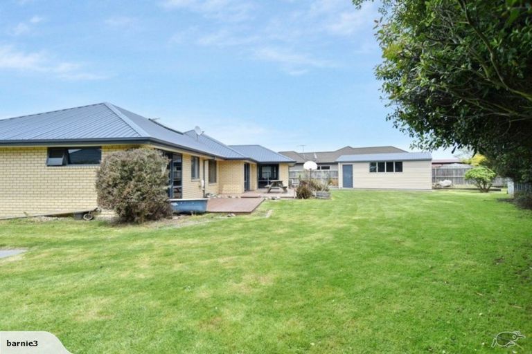 Photo of property in 6 Matson Close, Rangiora, 7400