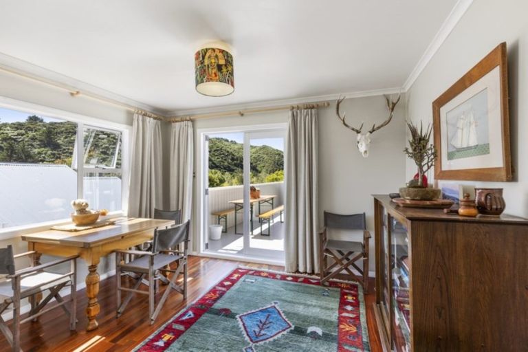 Photo of property in 43 Poole Crescent, Wainuiomata, Lower Hutt, 5014