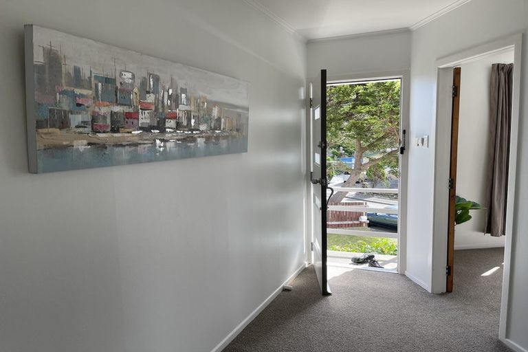 Photo of property in 7 Camrose Grove, Kingston, Wellington, 6021