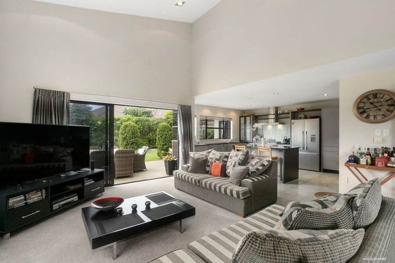 Photo of property in 7 Bronwylian Drive, Flat Bush, Auckland, 2016
