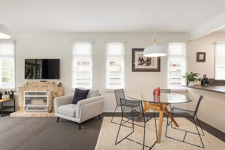 Photo of property in 35 Hardie Street, Hokowhitu, Palmerston North, 4410