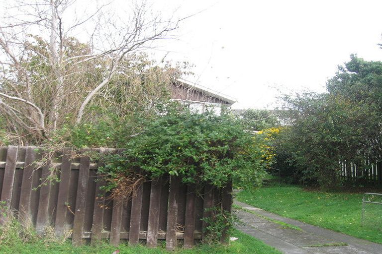 Photo of property in 23 Beaumaris Crescent, Ascot Park, Porirua, 5024
