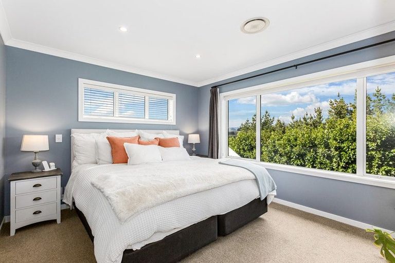 Photo of property in 144 Endeavour Drive, Whitby, Porirua, 5024