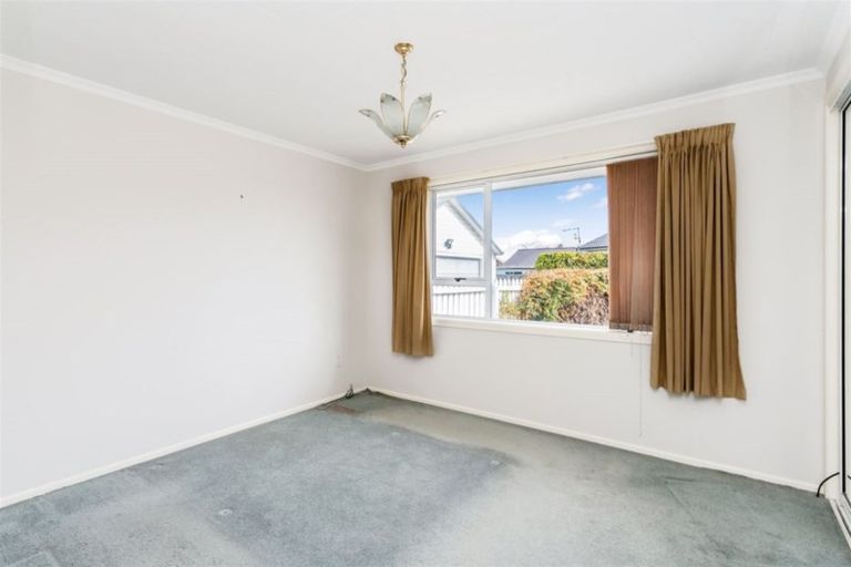 Photo of property in 9 Beeston Place, Redwood, Christchurch, 8051