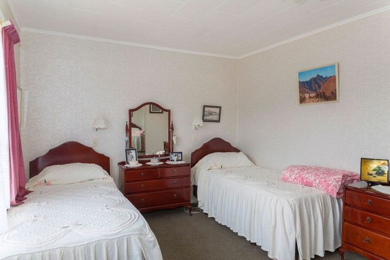 Photo of property in 46 Ruahine Street, Dannevirke, 4930