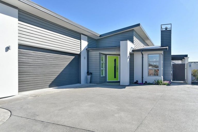 Photo of property in 9 Churchill Drive, Rangiora, 7400