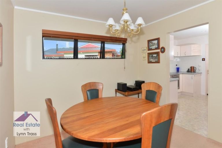 Photo of property in 42 Kiwi Avenue, Maunu, Whangarei, 0110