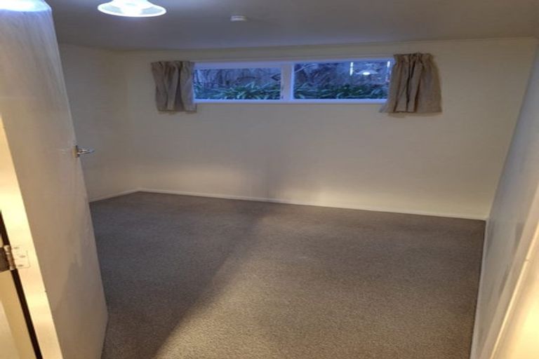 Photo of property in 6 Walker Avenue, Paremata, Porirua, 5026