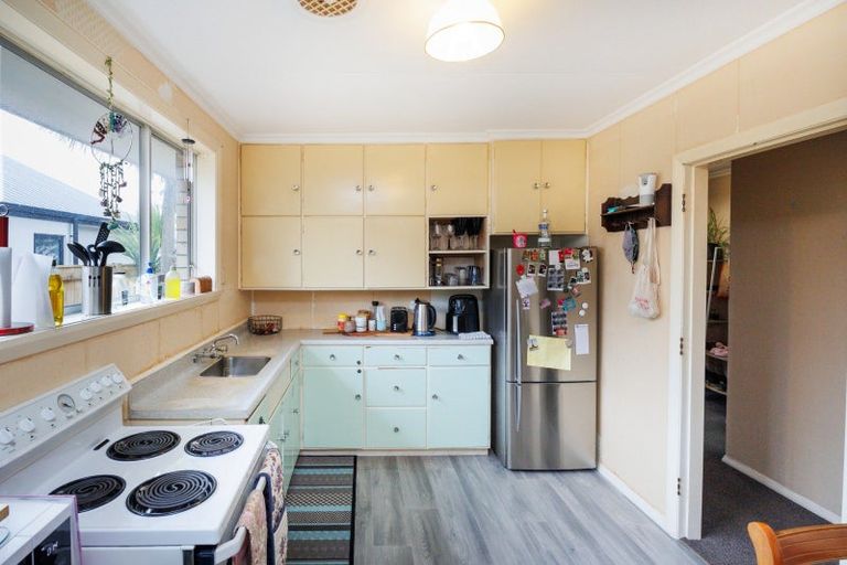 Photo of property in 44 Napier Road, Terrace End, Palmerston North, 4410