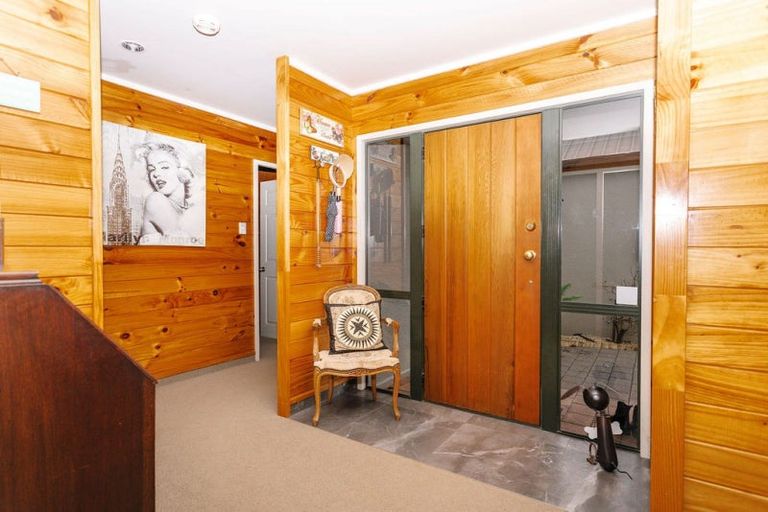 Photo of property in 24 Ruahine Street, Dannevirke, 4930