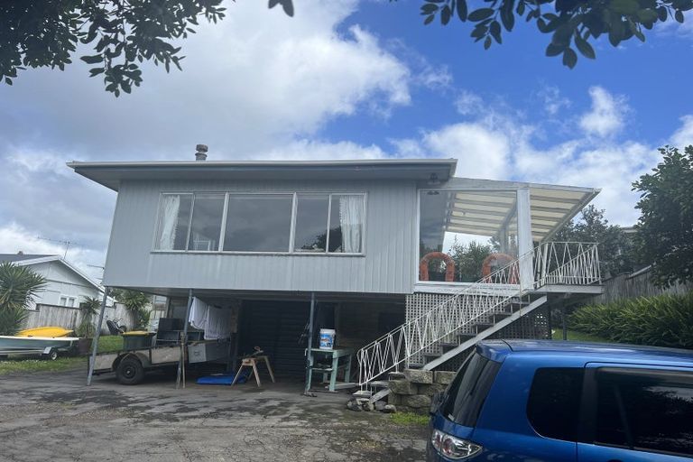 Photo of property in 878 Whangaparaoa Road, Manly, Whangaparaoa, 0930