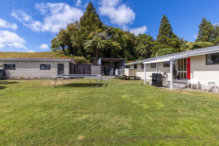 Photo of property in 821 Tariki Road, Ratapiko, Inglewood, 4390