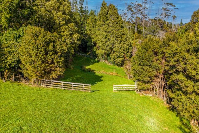 Photo of property in 700 Hibiscus Coast Highway, Waiwera, Orewa, 0994