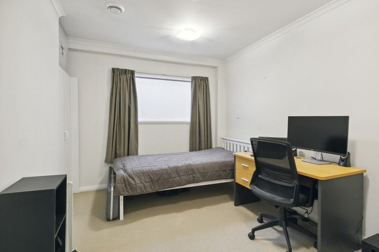 Photo of property in Monvie Apartments, 209/15 Holland Street, Te Aro, Wellington, 6011