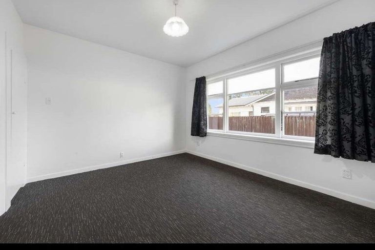 Photo of property in 63 Northcote Road, Northcote, Christchurch, 8052