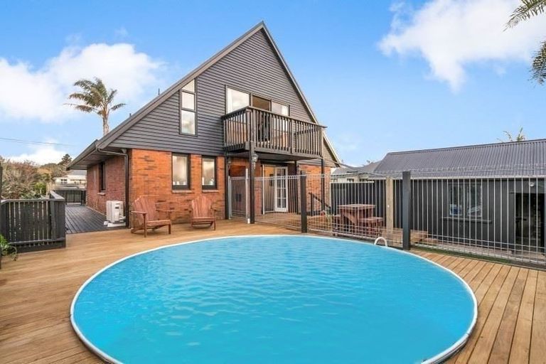 Photo of property in 241 Victoria Street West, Pukekohe, 2120