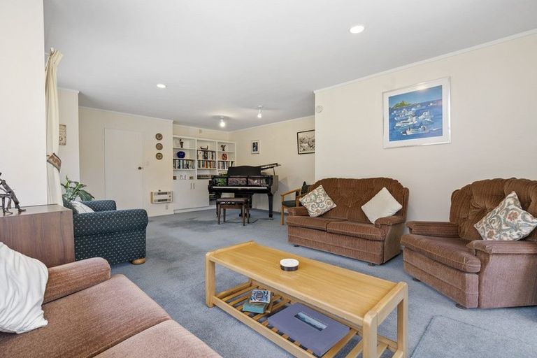 Photo of property in 2 Byron Street, Leamington, Cambridge, 3432