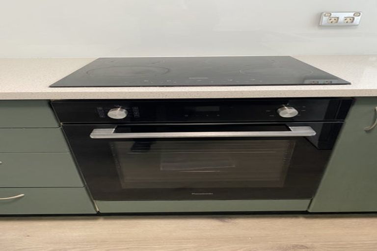 Photo of property in 36 Caribbean Drive, Unsworth Heights, Auckland, 0632