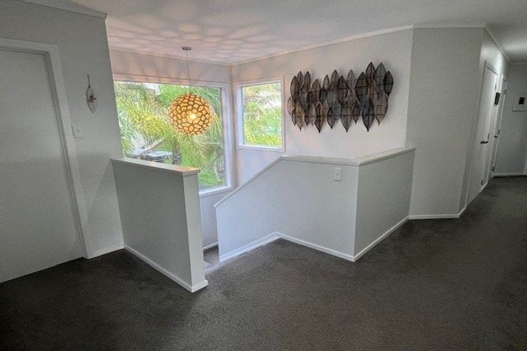 Photo of property in 49b The Esplanade, Eastern Beach, Auckland, 2012