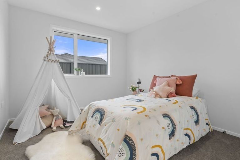 Photo of property in 23 Hereford Drive, Carterton, 5713