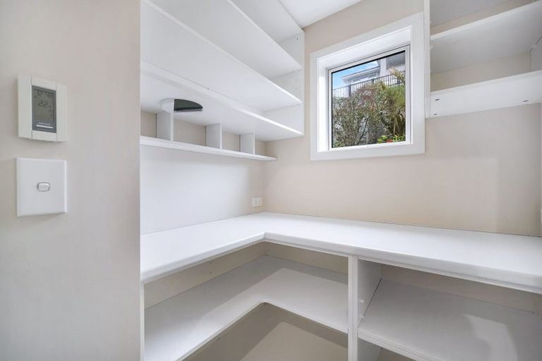 Photo of property in 33 Landmark Terrace, Orewa, 0931