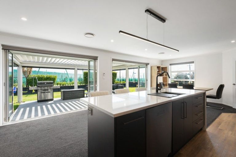 Photo of property in 2 Gleneagles Drive, Aongatete, Katikati, 3178