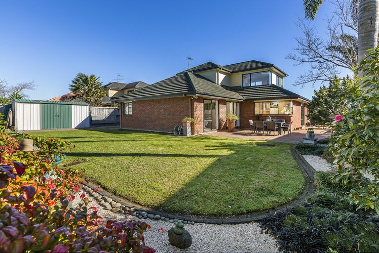 Photo of property in 12 Blackwood Drive, Wattle Downs, Auckland, 2103