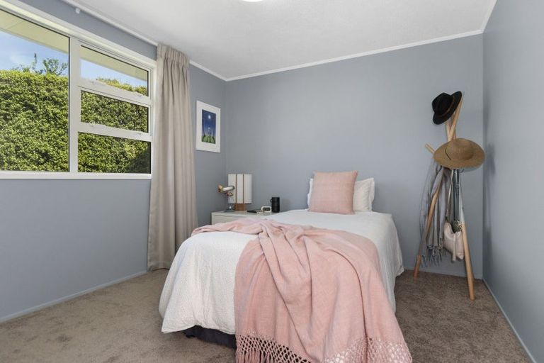 Photo of property in 60 Esmeralda Street, Welcome Bay, Tauranga, 3112