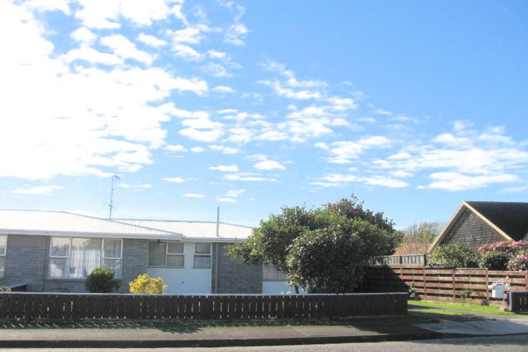 Photo of property in 4 Knights Grove, Otaki, 5512