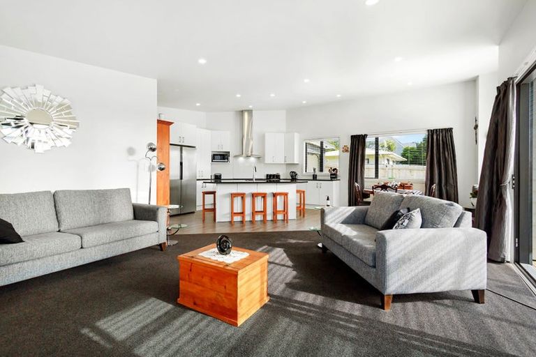 Photo of property in 18c Kairimu Street, Stokes Valley, Lower Hutt, 5019