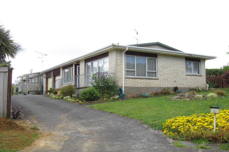 Photo of property in 10 Ashby Place, Pukekohe, 2120